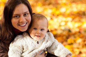 Madre y niño pequeño